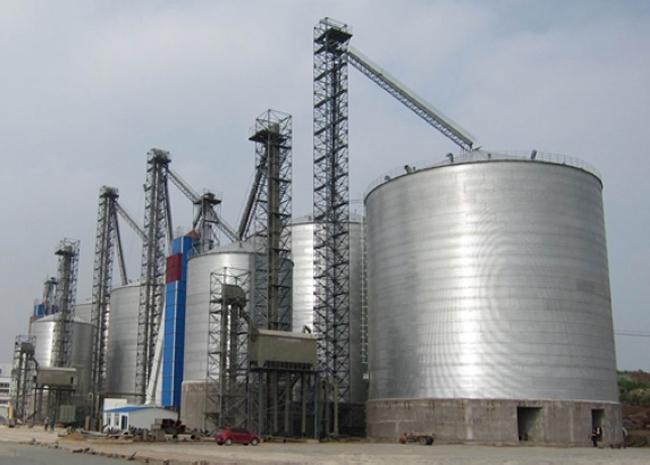 建昌大型钢板库构造参数及水泥储存质量